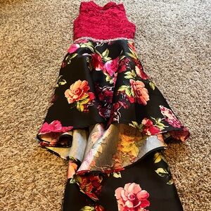 Beautiful satin dress! Like new size Girl sz 16